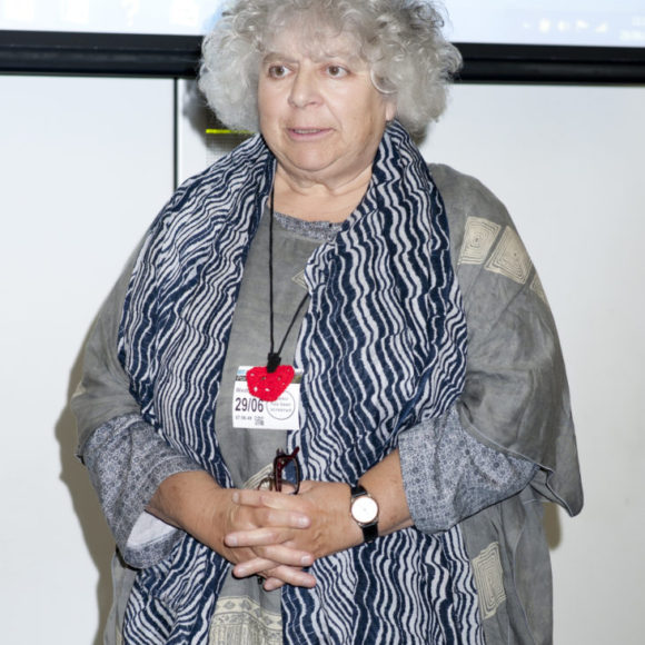 Miriam Margolyes cut flowers book launch by Aneeta Prem